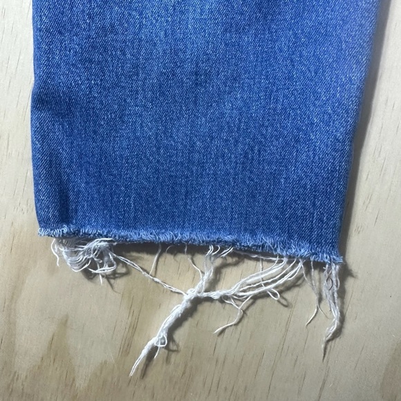 Madewell Distressed Blue Ankle Jeans. THE HIGH-RISE SUM CROP BOYJEAN Size 28 - Picture 11 of 13